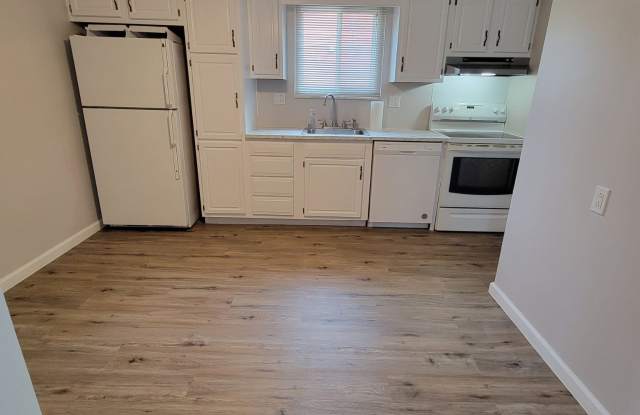 1775 Potomac Avenue photos photos