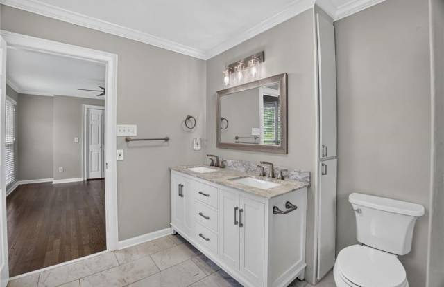 2982 Northbrook Drive Gallery 4