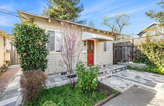453 Central Ave - Studio | 1 bath photos photos