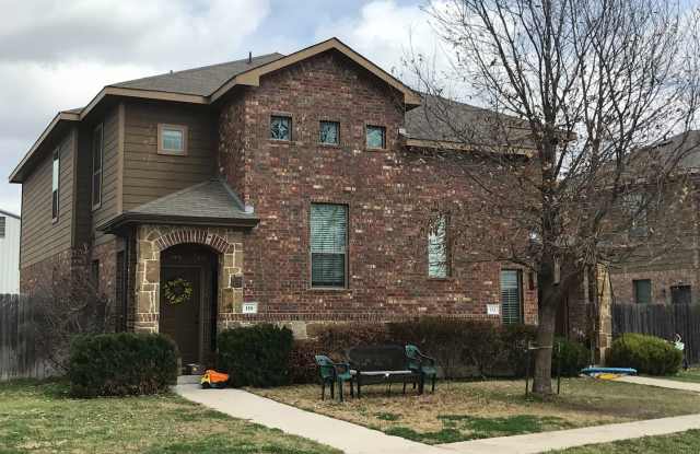 Townhome for rent photos photos