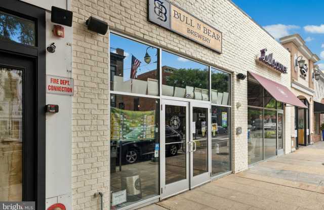 425 SPRINGFIELD Gallery 1