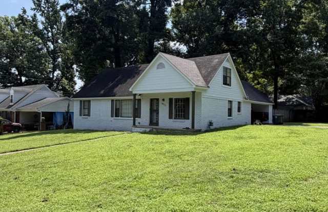 4825 Rolling Fields Drive Gallery 2