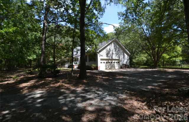 7015 Spruce Pine Trail Gallery 3