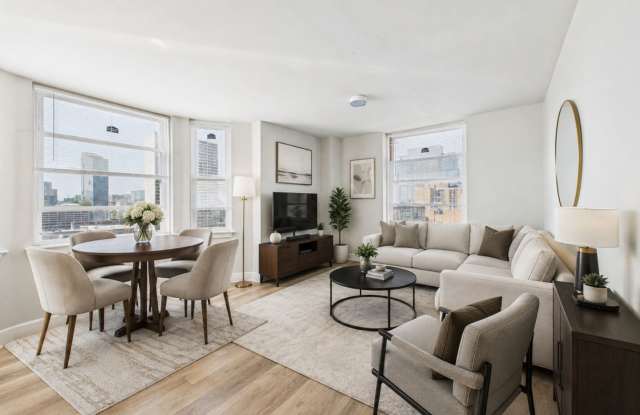JULY 15 Newly renovated 1 bed, 1 bath in Rittenhouse FREE GAS AND COLD WATER photos photos JULY 15 Newly renovated 1 bed, 1 bath in Rittenhouse FREE GAS AND COLD WATER photos photos