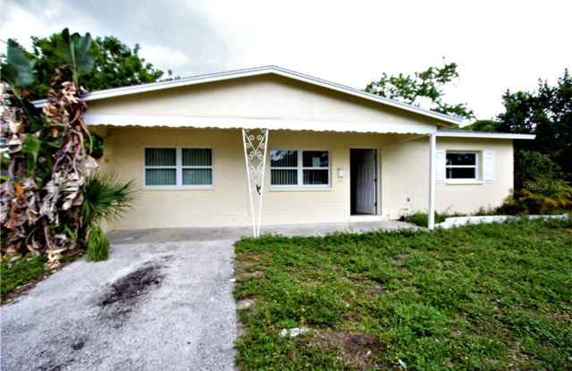 5281 99TH TERRACE N Gallery 2