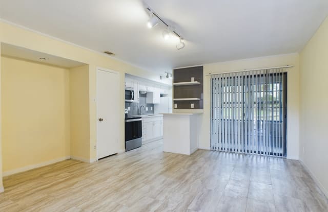1510 W North Loop Blvd Apt 1016 - 1510 West North Loop Boulevard, Austin, TX 78756