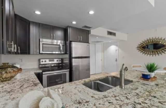 1084 Forest Lakes Dr Gallery 3