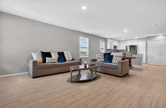 6427 kemper place Gallery 3