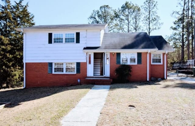 1614 Crescent Drive - 1614 Crescent Drive, Spring Lake, NC 28390