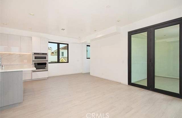 423 Orchid Avenue Gallery 2