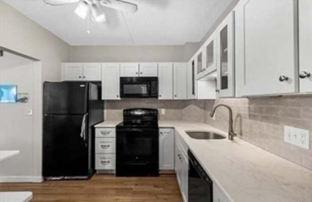 100 Cove Way - 100 Cove Way, Quincy, MA 02169