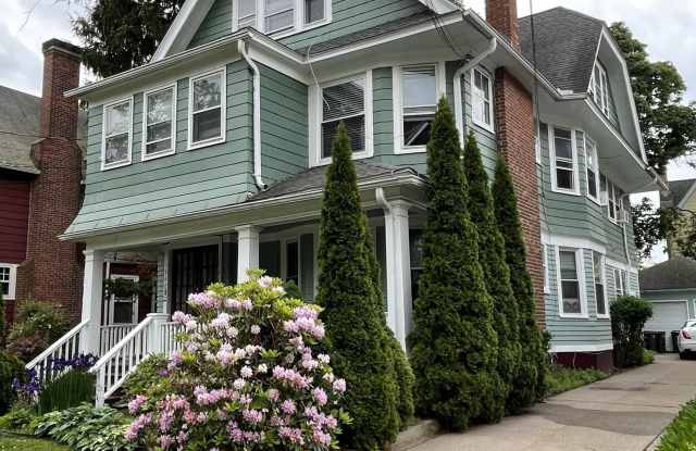 1940 Chapel Street - 1940 Chapel Street, New Haven, CT 06515