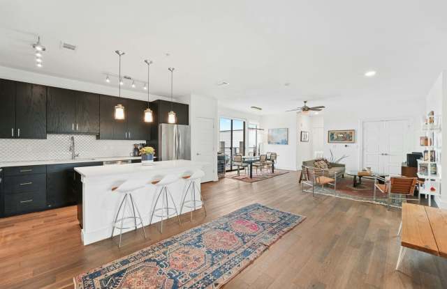 1615 E 7th St #502, Austin, Texas 78702 - 1615 East 7th Street, Austin, TX 78702 1615 E 7th St #502, Austin, Texas 78702 - 1615 East 7th Street, Austin, TX 78702