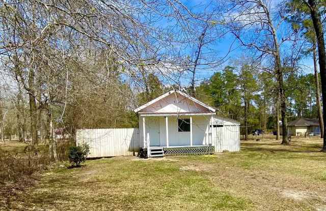 House For Rent - 2795 Dennis St Orange, TX 77632 - 2795 Dennis Street, Orange County, TX 77632