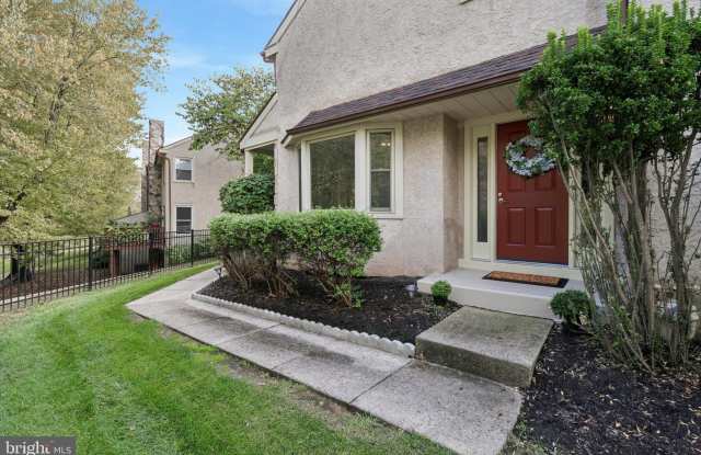 82 BUNKER HILL unit: 82 photos photos