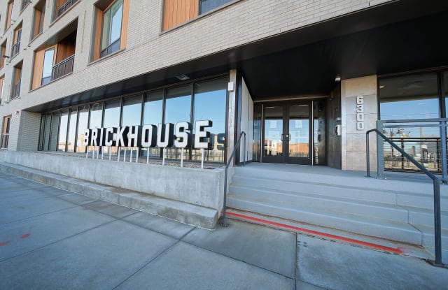 Brickhouse at Lamar Station Gallery 2