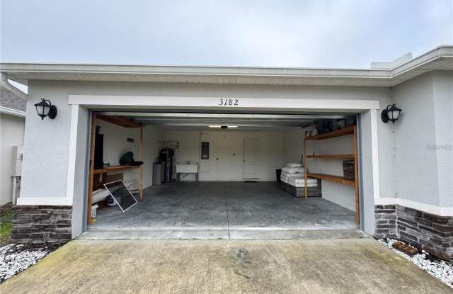 3182 EAGLE HAMMOCK Circle Gallery 3