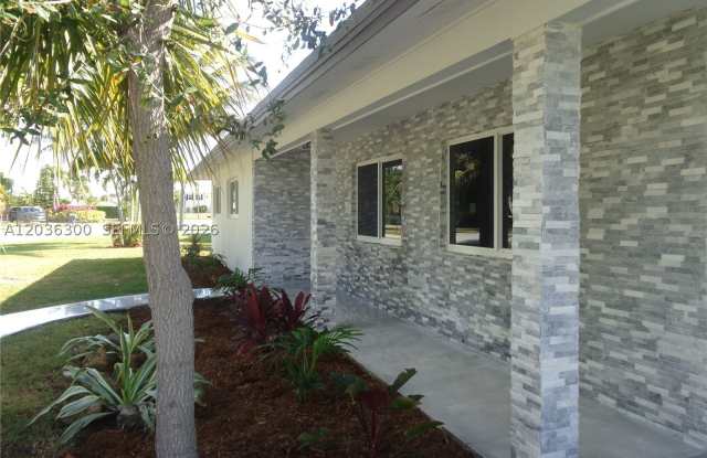 1565 N Thumb Point Dr Gallery 3