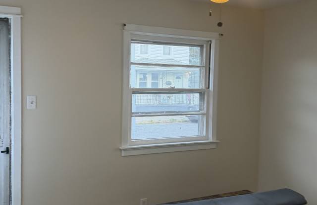 108 Thompson Street Front Apartment Gallery 4