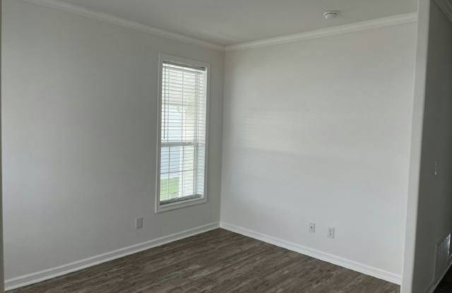 3805 Vine Trail Gallery 3