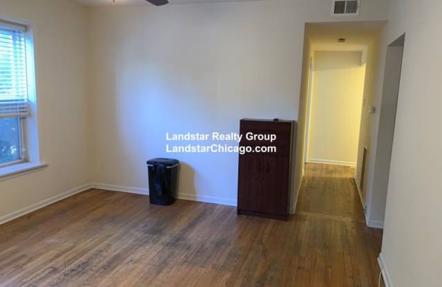 3040 North Whipple Gallery 3