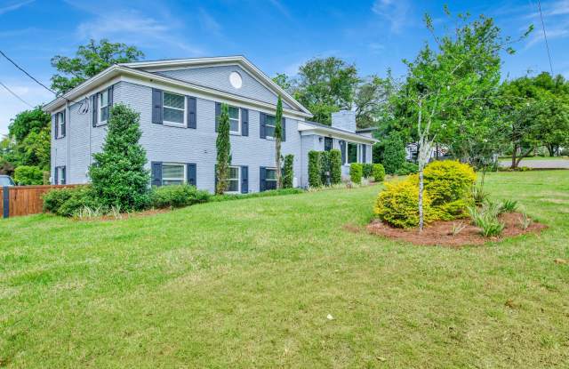 Charming 4 Bed/3 Bath Home between East Hill & Cordova Park Gallery 4