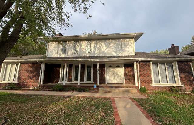 Huge 3-Level Character Home with Bonus Rooms & Rec Room Gallery 1