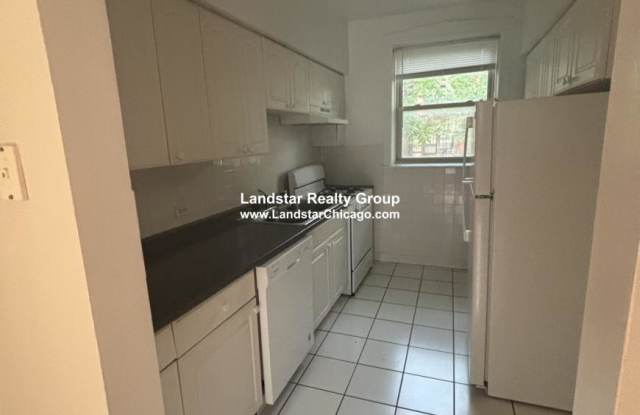 828 Reba Pl. Gallery 4