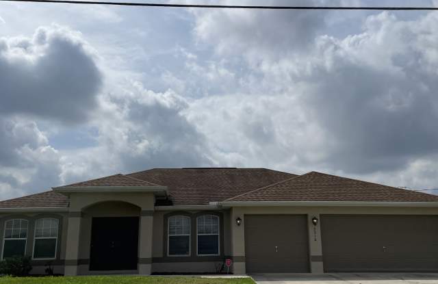 2310 NW 18th Ter photos photos
