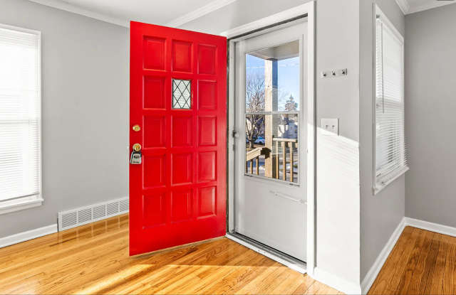 6352 Poppleton Ave. Gallery 3