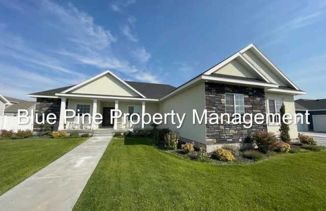 728 Regency Lane - 728 Regency Lane, Idaho Falls, ID 83402