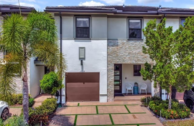 15678 NW 91st Ct - 15678 NW 91st Ct, Miami-Dade County, FL 33018