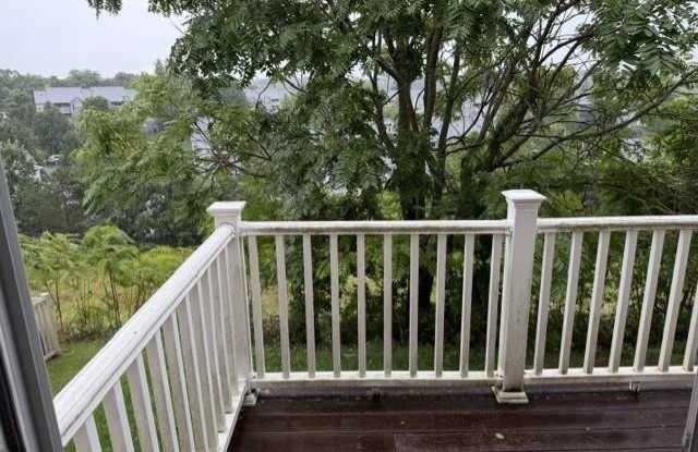 5376 Lakewood Terrace Gallery 2