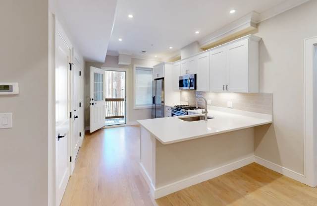 BRAND NEW ALLSTON THREE BED!!!!!!!!! photos photos