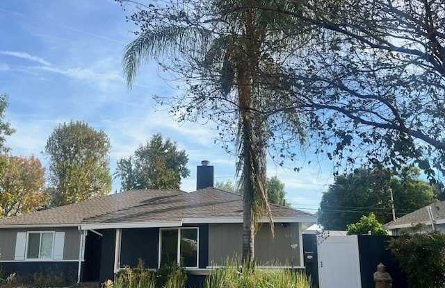 8006 N Limerick Avenue photos photos