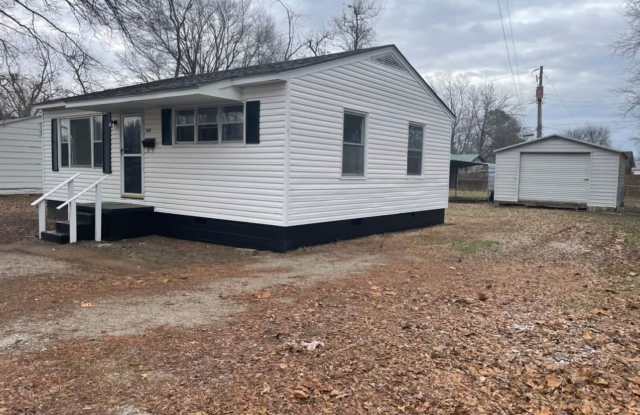 2 bed, 1 bath ready for move in.  Trumann Gallery 1