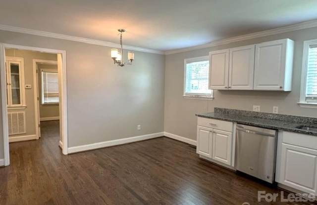 2401 Roslyn Avenue Gallery 4