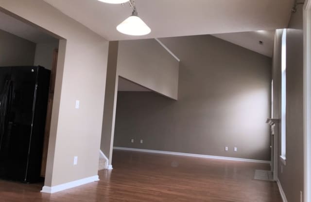 6098 Green Glade Drive Gallery 4