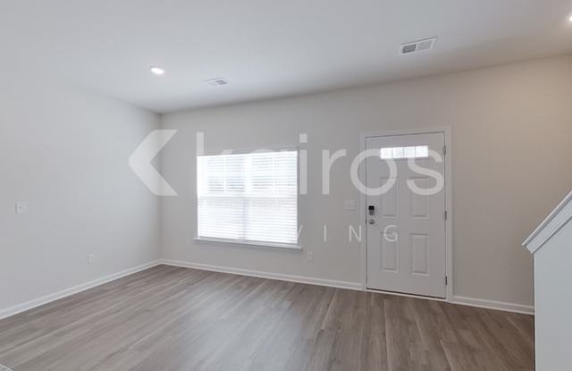 2561 Banyan Circle Gallery 2