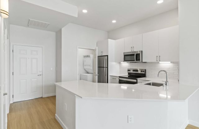 Archstone Fremont Center photos photos