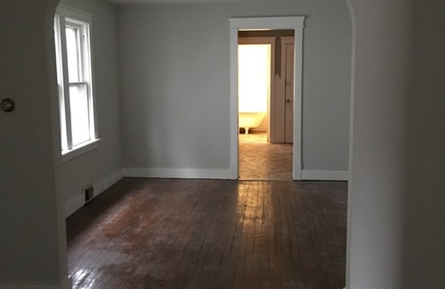 284 Riverside ave - 284 Riverside Avenue, Buffalo, NY 14207