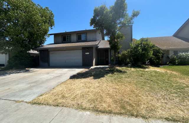 711 Driftwood Avenue photos photos