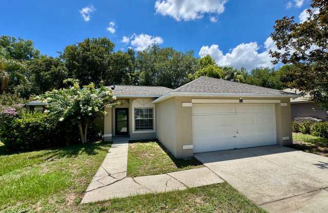 Spacious 3 Bedroom 2 Bath home, close to lake Minneola and Downtown Clermont photos photos