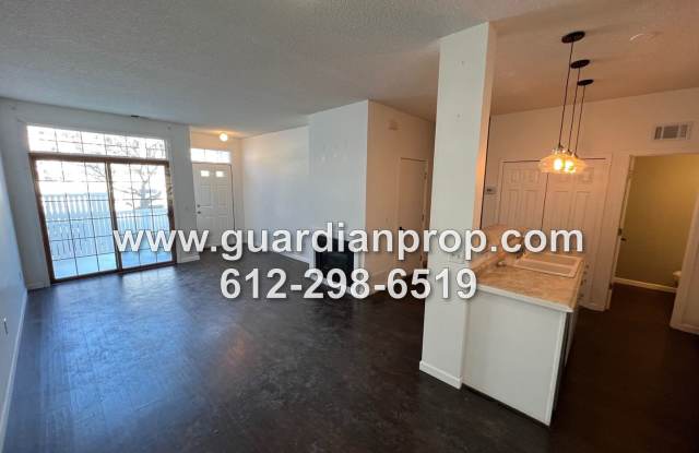 Woodbury Townhouse Available November 1, Updated Bath, Open Floor Plan, Loft Area, Fireplace, Attached Garage photos photos