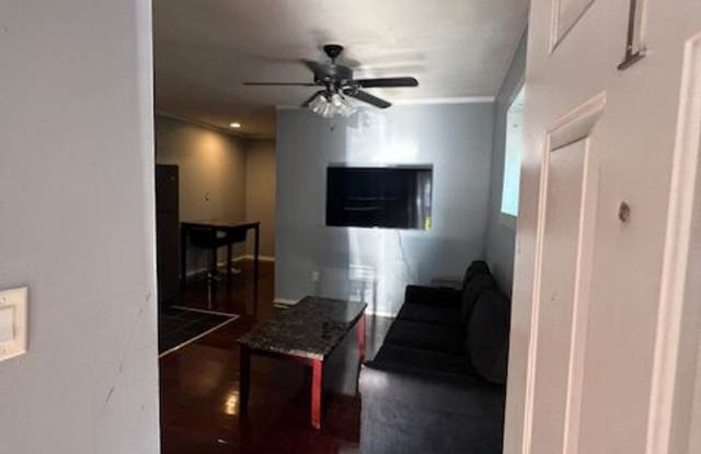 217 Cherry St Apt 11 Gallery 2