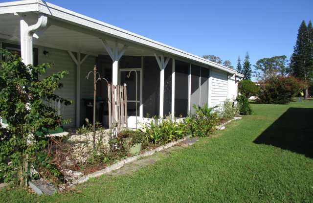 137 Holiday Park Boulevard Gallery 4