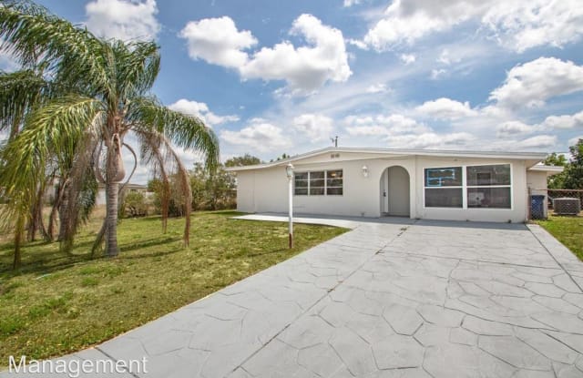 318 Rushmore Avenue N - 318 Rushmore Avenue North, Lehigh Acres, FL 33936