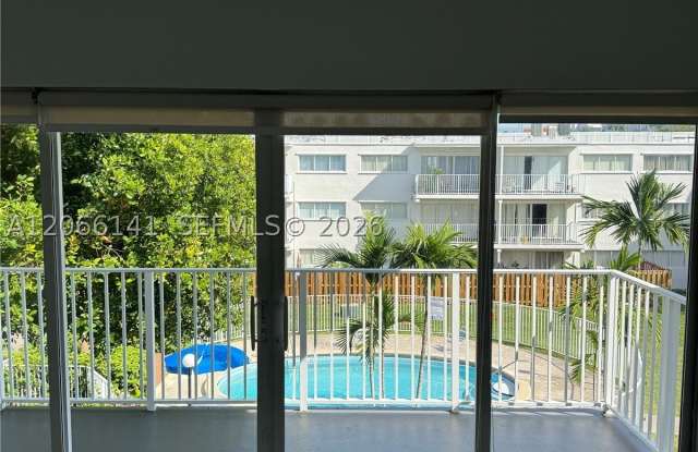 7713 SW 88th St photos photos