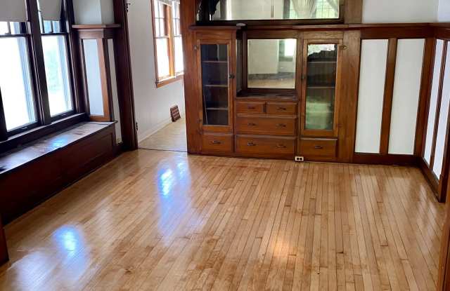 3533 North Cramer Street - Lower photos photos