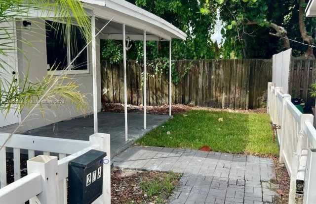 2419 Lincoln St photos photos